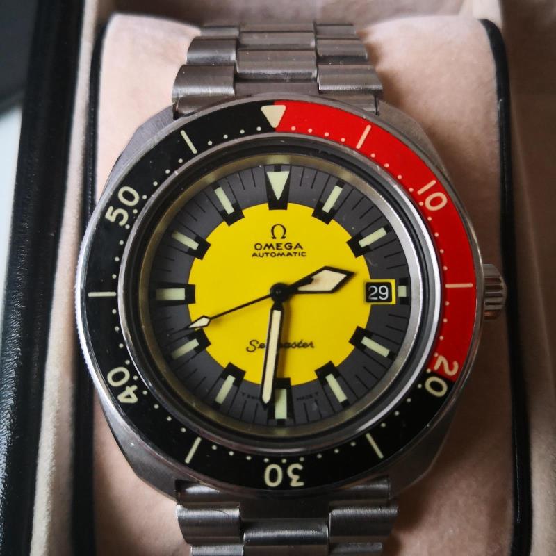 Omega Seamasrer 200 banana